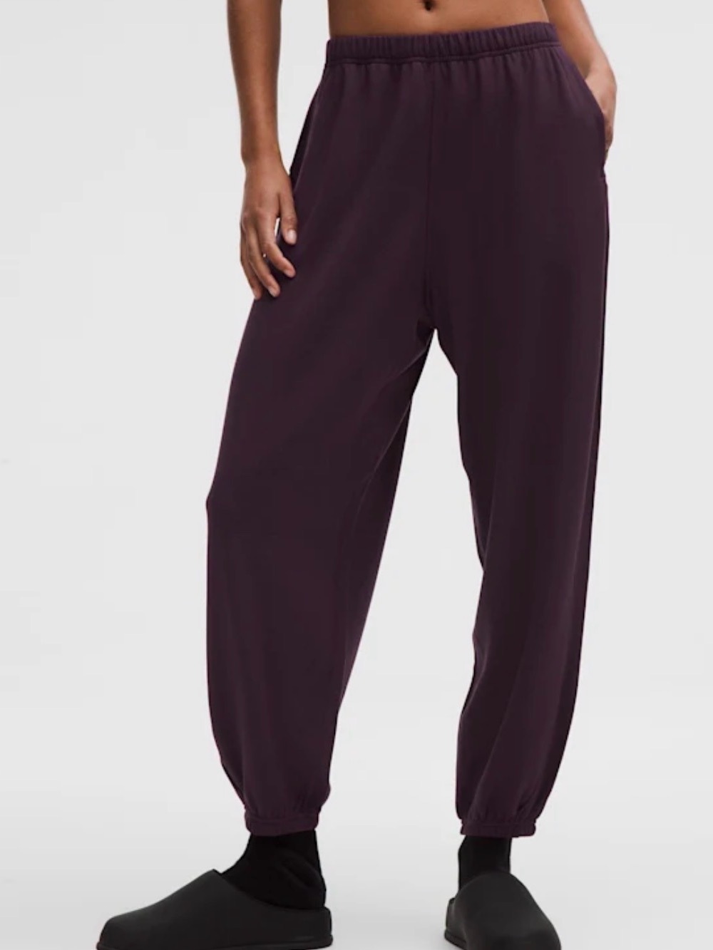 Lululemon BeCalm Oversized Mid-Rise Pant Jogger in Black Plum size XS